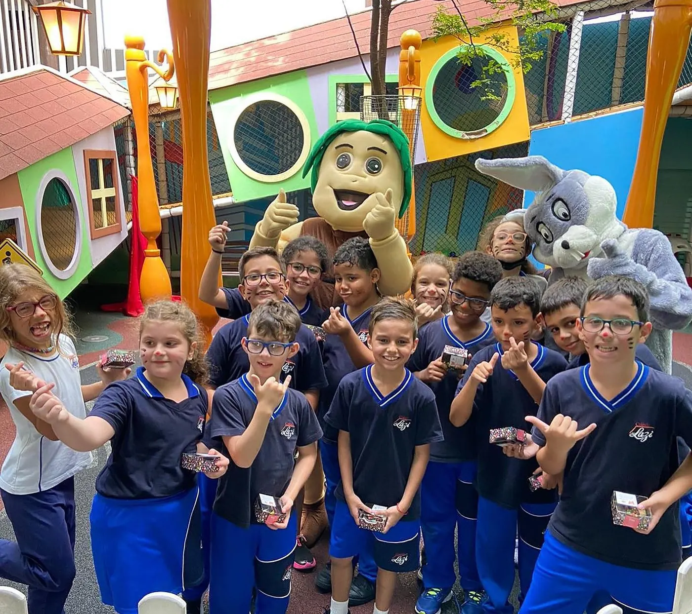 Visita dos mascotes